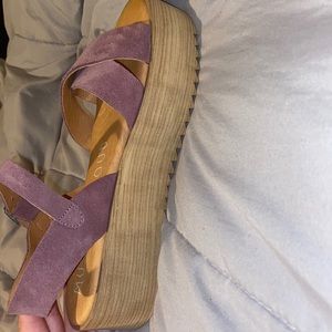 Platform sandals super cute and comfortable